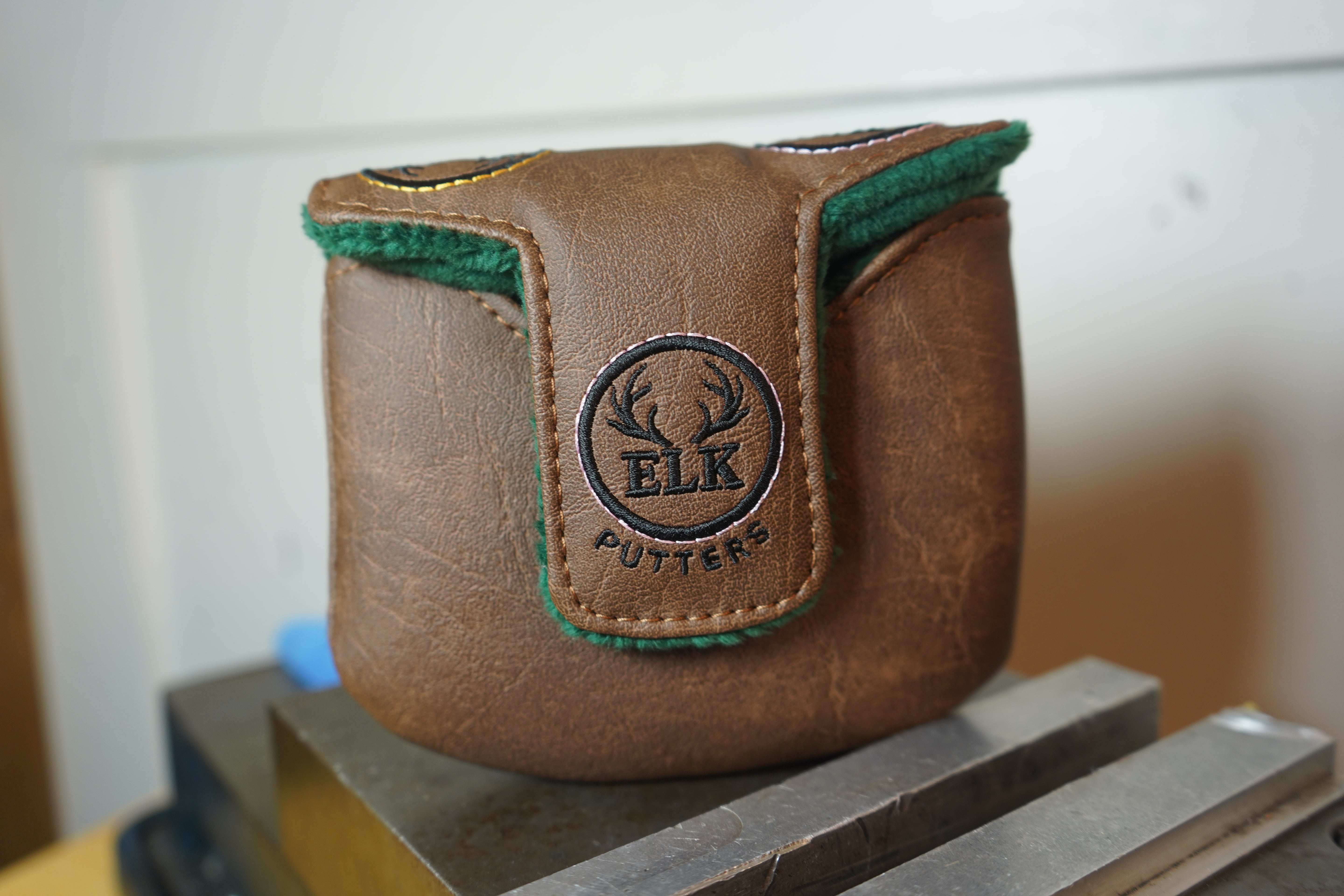 Elk Putters Mallet Putter Headcover Magnetic Limited Drop