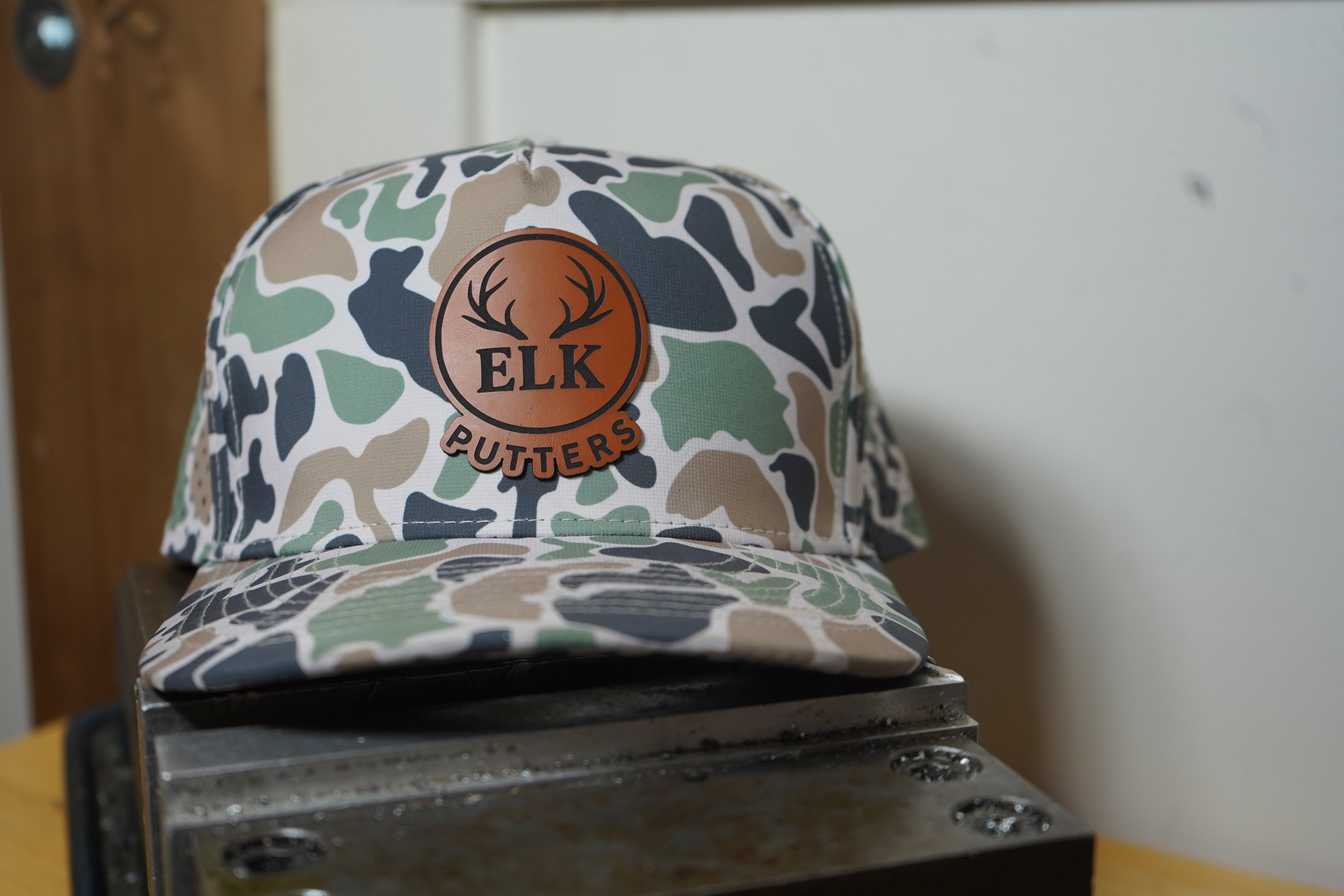 Elk Putters Hat 003 – Woodland Antler Camo