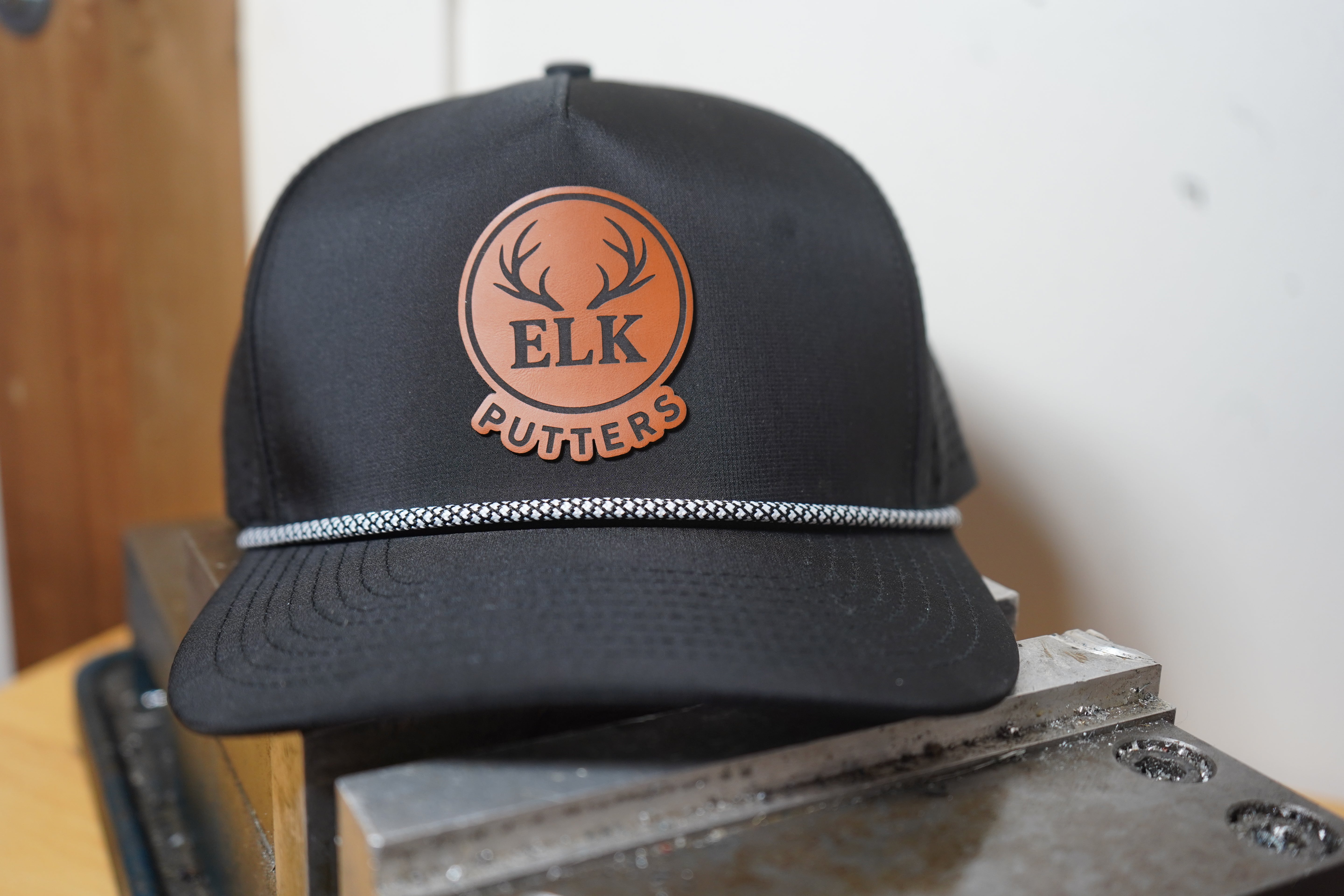 Elk Putters Hat 002 – Midnight Antler Rope