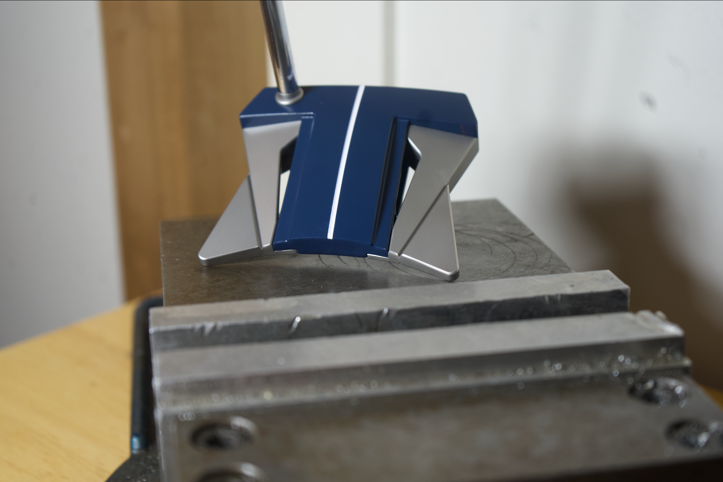 Scotty Cameron Phantom 12 – Auburn Wedding Edition